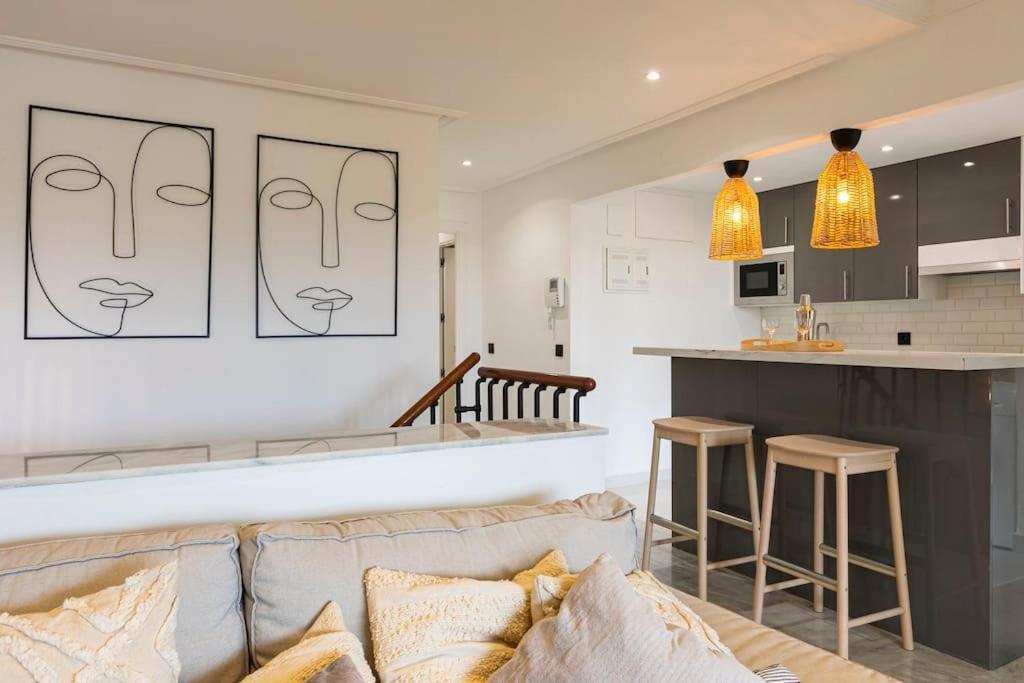 Spacious Duplex Steps To Puerto Banus
